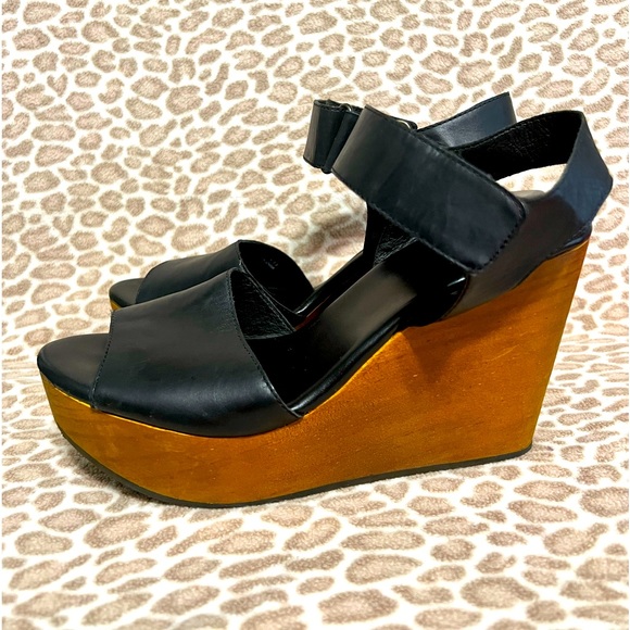 M4DE Black and Wood Wedges - Picture 3 of 9